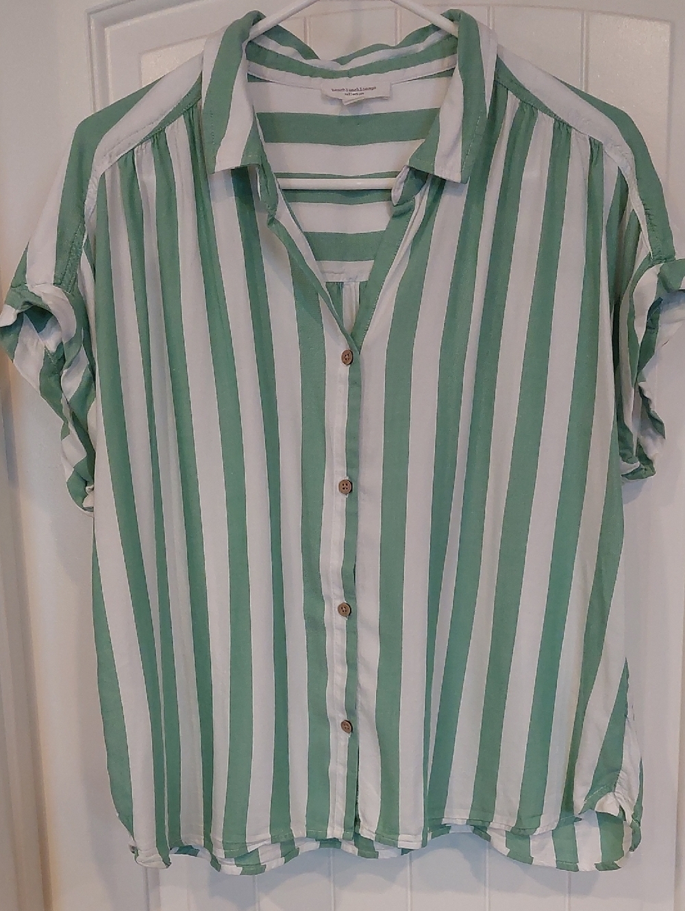 Women's Beachlunchlounge Green & White Striped Button-Front Shirt XL